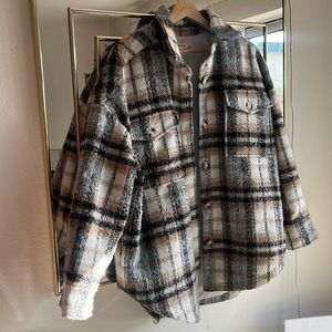 Good American Plaid Shacket Shirt Jacket